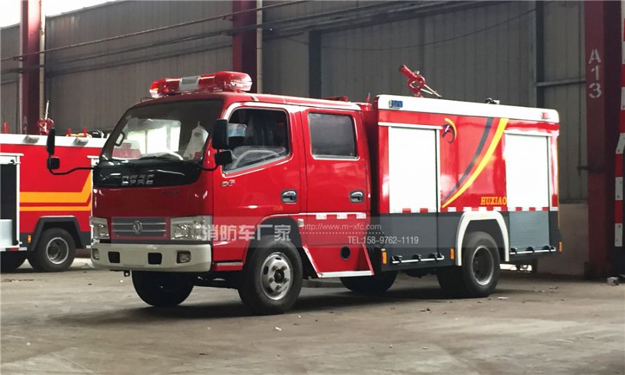 東風(fēng)3噸水罐消防車(chē)上戶(hù)車(chē)型 東風(fēng)3噸水罐消防車(chē)上戶(hù)車(chē)型